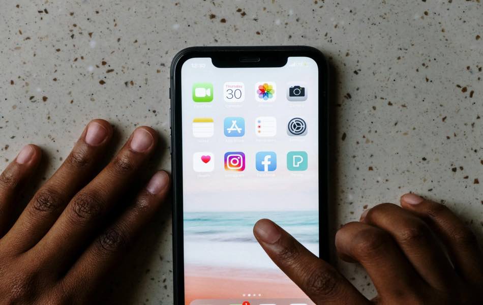 Hide or Remove Home Screens in iPhone